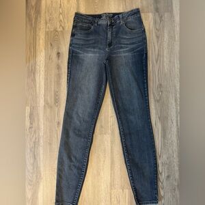 Women’s dark wash blue jeans